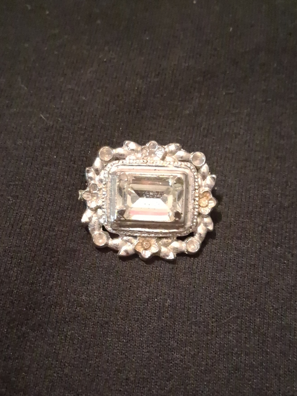 Vintage Elegant Silver-Tone Clear Crystal Floral Brooch